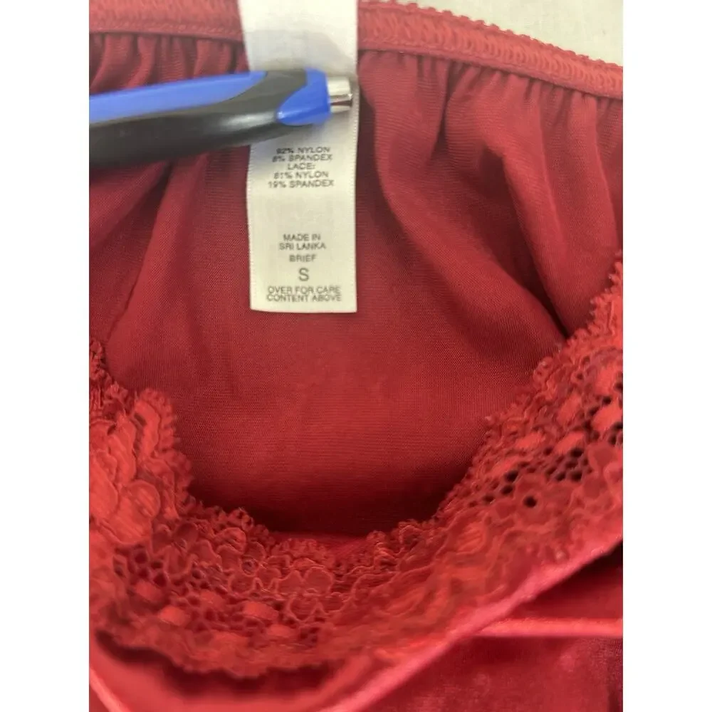 Victoria's Secret Vintage Cranberry Lace & Velvet Corset Bustier set 36/ S panty